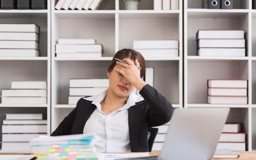 社員の退職を防ぎ、人手不足倒産のリスクを回避するには？働き方改革を実現するBPO活用法